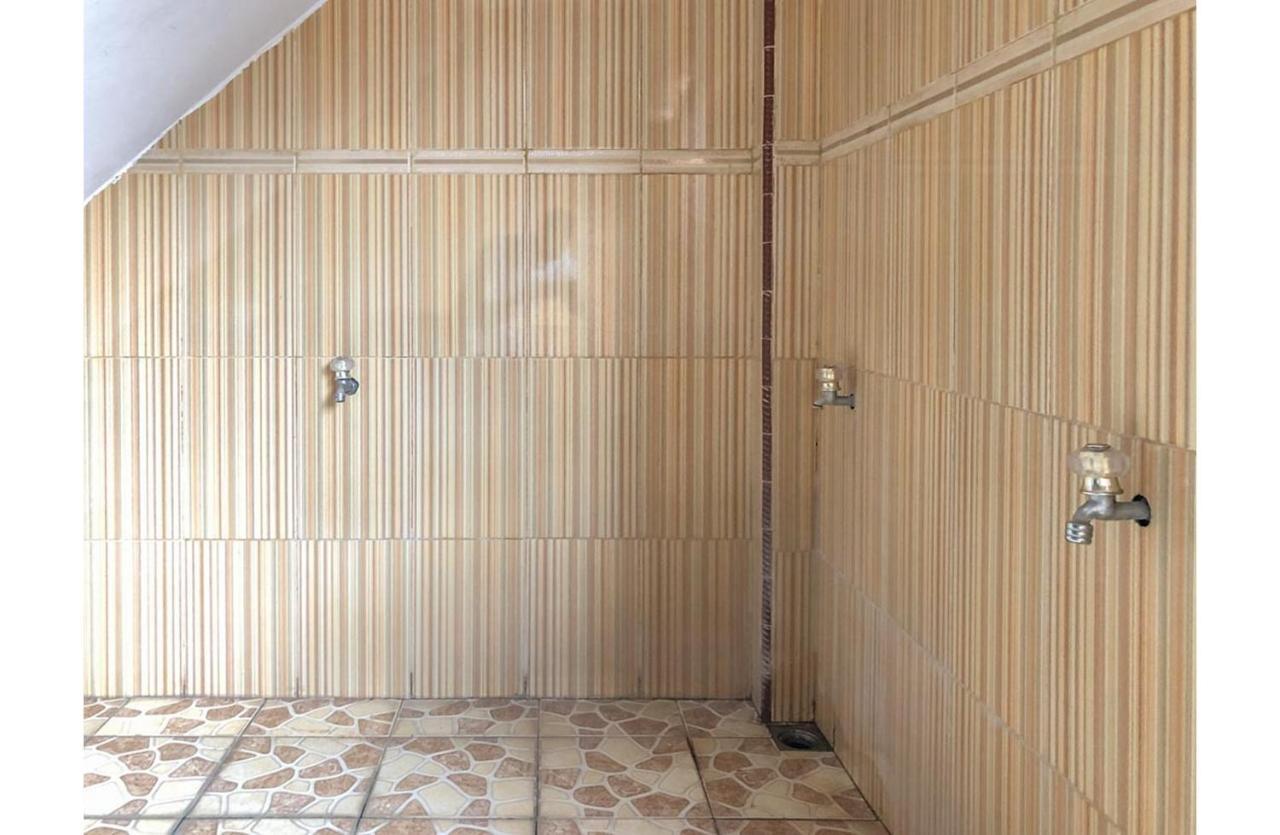 Sinar Hotel Enrekang Экстерьер фото